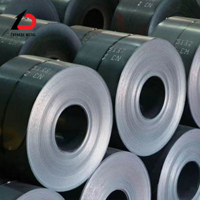 China Warmgewalzte Kohlenstoffstahlspule ASTM A36 A53 Q235 Q345 Stahlspule 5mm 10mm 15mm Dicke kundenspezifische Streifenspule für die industrielle Fertigung