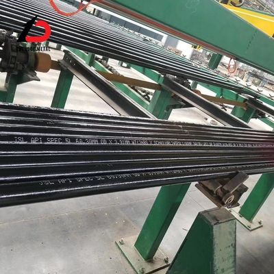Rohrleitung aus Kohlenstoffstahl A106 Grb A53 Grb API 5L X42/X52/X65/X70/X80 A333 Seamless Pipe aus Legierungsstahl Sch40 Sch80 Seamless Fluid Gas Tube