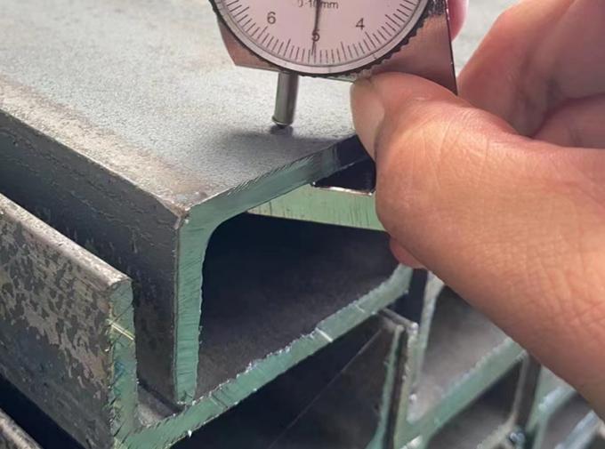 Warmgewalzte Kohlenstoffstahl U-Kanal S235jr S355jr 16 Gauge Metall U-Kanal 4