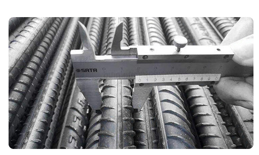 Warmgewalzte HRB400 HRB500 Eisenstange Stange Stahl B500 B500b Deformierte Stange kundenspezifischer Durchmesser 6mm-50mm A500 Verstärkende Stahlstange Verstärkung 4