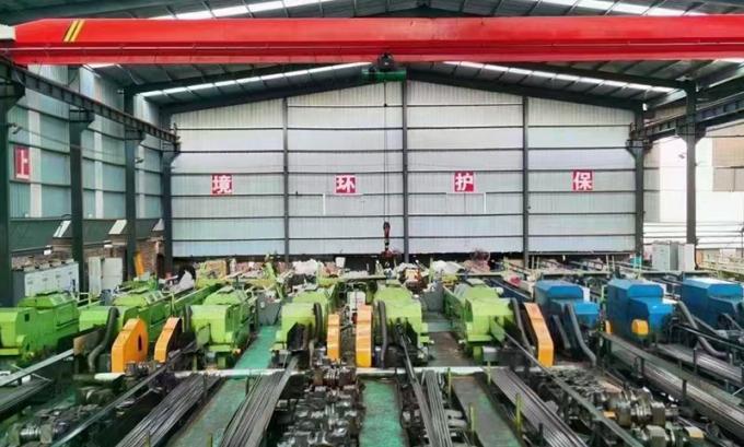 Kaltgewalzte, kalt gezogene, nahtlose Kohlenstoffkapillarrohre, großes und kleines Kaliber, Stahlleger, Präzisionsnahtlose Stahlrohre für Hydraulik- und Automobilrohre 2